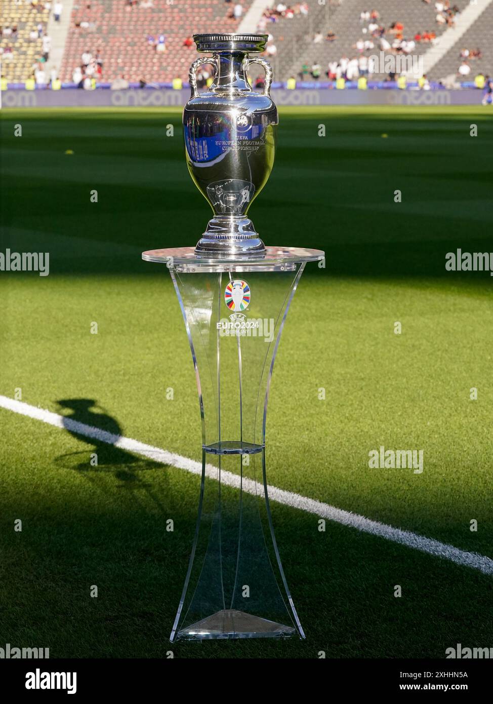 Berlin, Germany. 14th July, 2024. BERLIN, GERMANY - JULY 14: UEFA European Championship trophy is seen prior the UEFA EURO 2024 Final match between Spain and England at Olympiastadion on July 14, 2024 in Berlin, Germany. (Photo by Andre Weening/Orange Pictures) Credit: Orange Pics BV/Alamy Live News Stock Photo