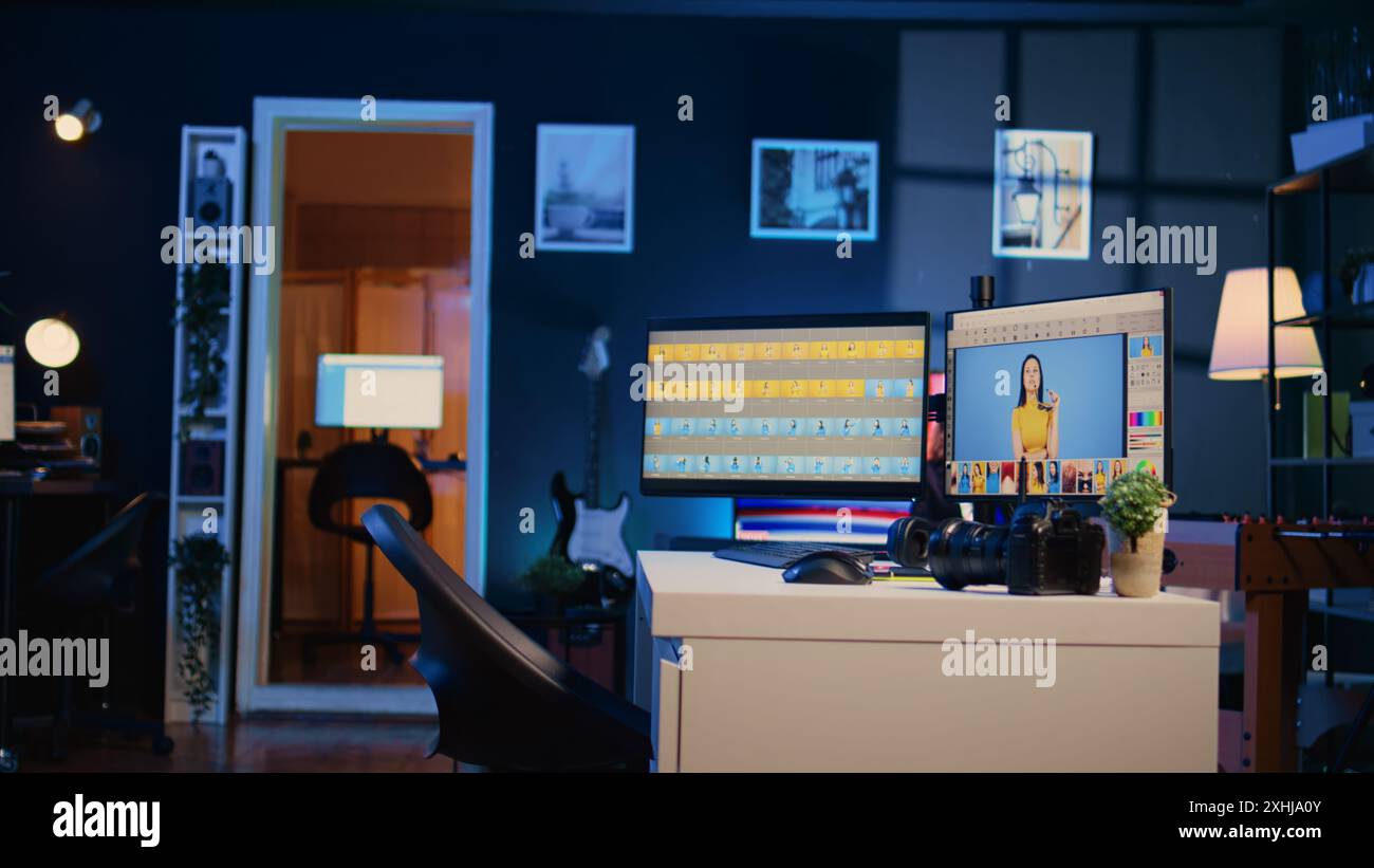 Touchscreen computer manipulation hi-res stock photography and images ...