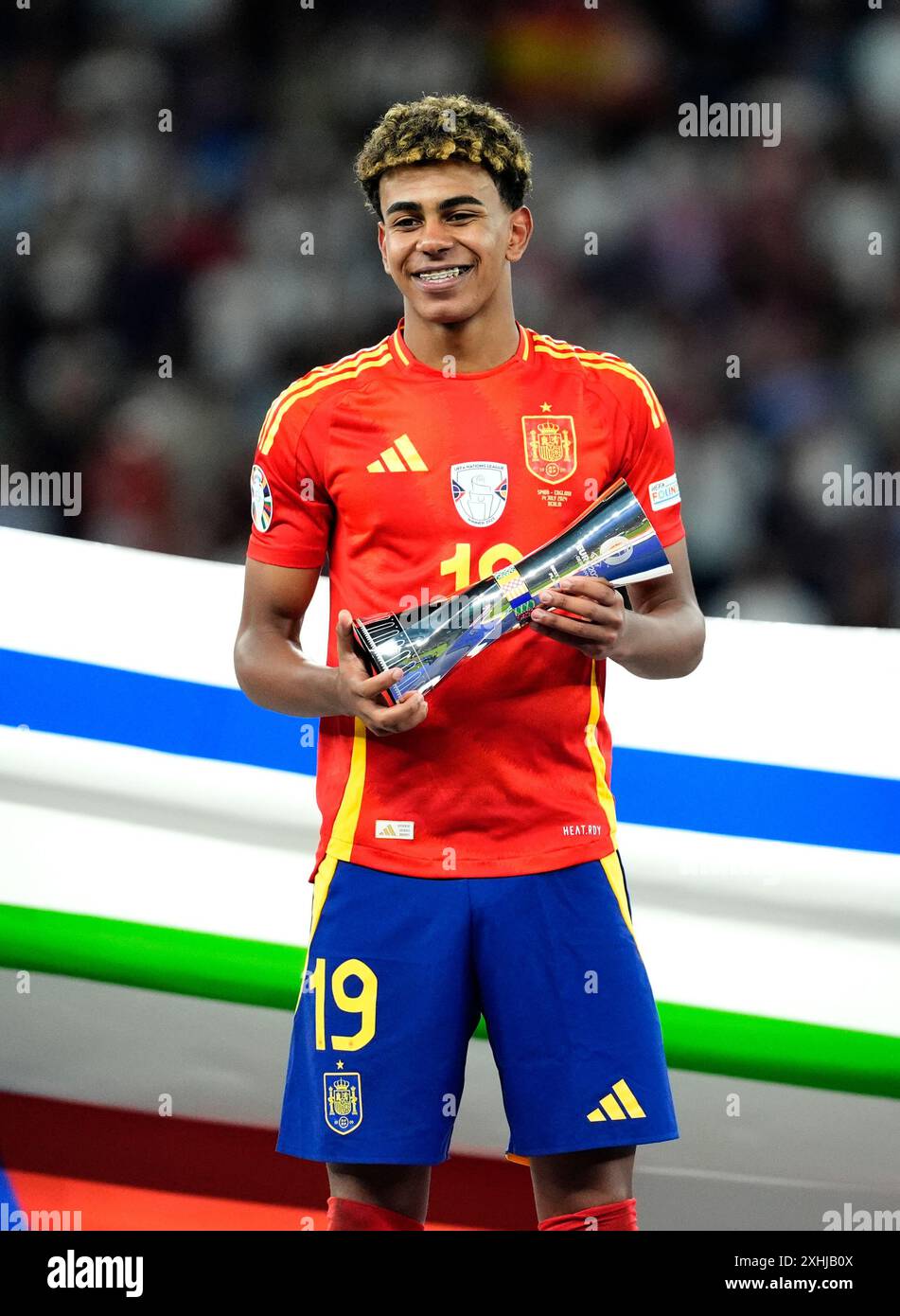 Uefa euro 2024 trophy hi-res stock photography and images - Alamy