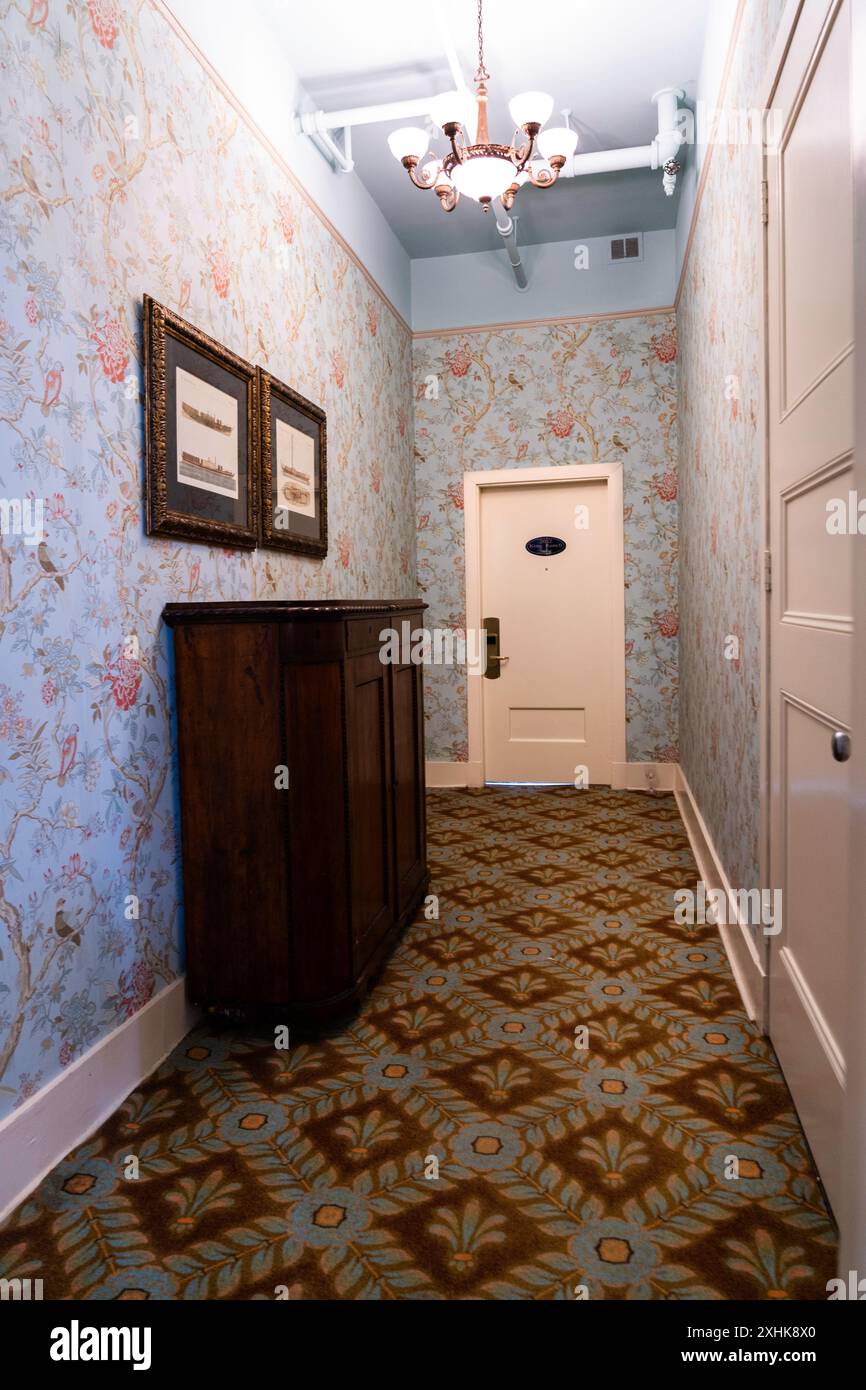 Historic Menger Hotel, San Antonio, Texas, USA Stock Photo - Alamy