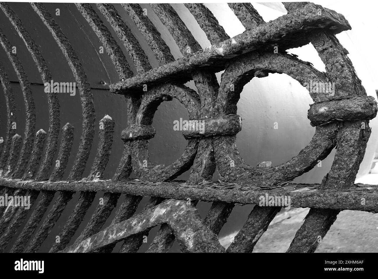 Bendy gate hi-res stock photography and images - Alamy