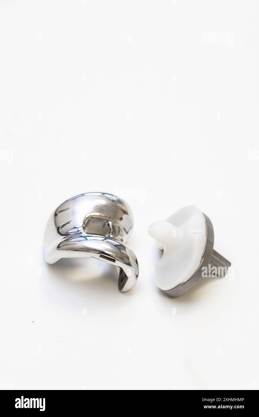 Knee replacement surgery instruments hi-res stock photography and ...