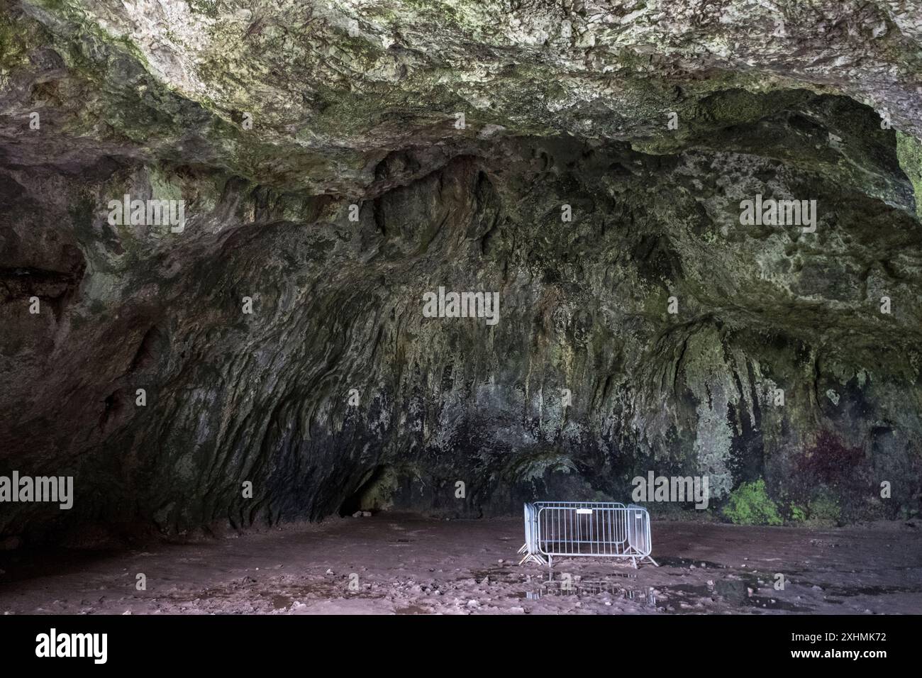 Pembroke castle cave hi-res stock photography and images - Alamy
