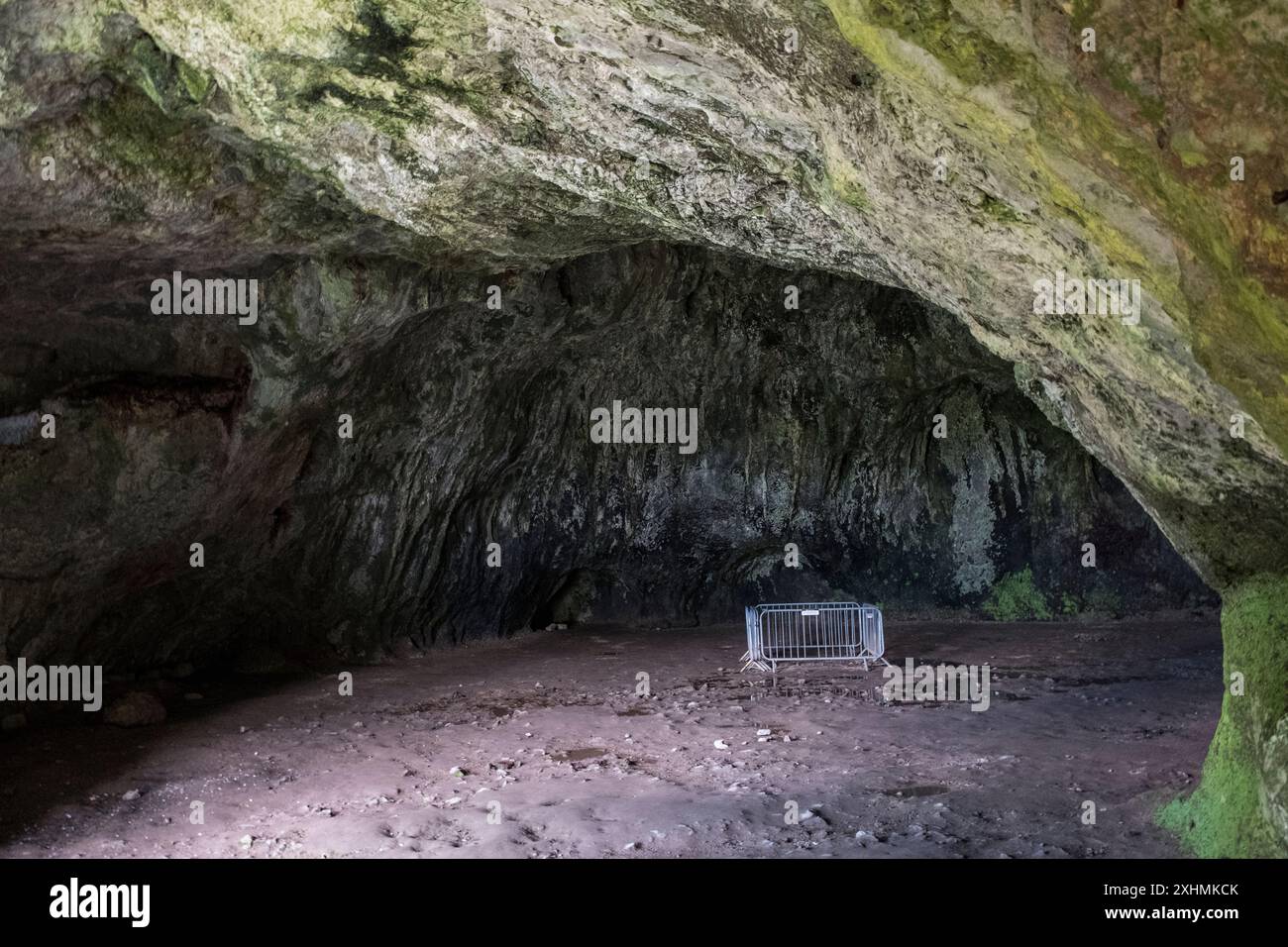Pembroke castle cave hi-res stock photography and images - Alamy