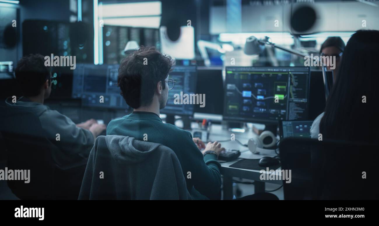 Team professional web developer hi-res stock photography and images - Alamy