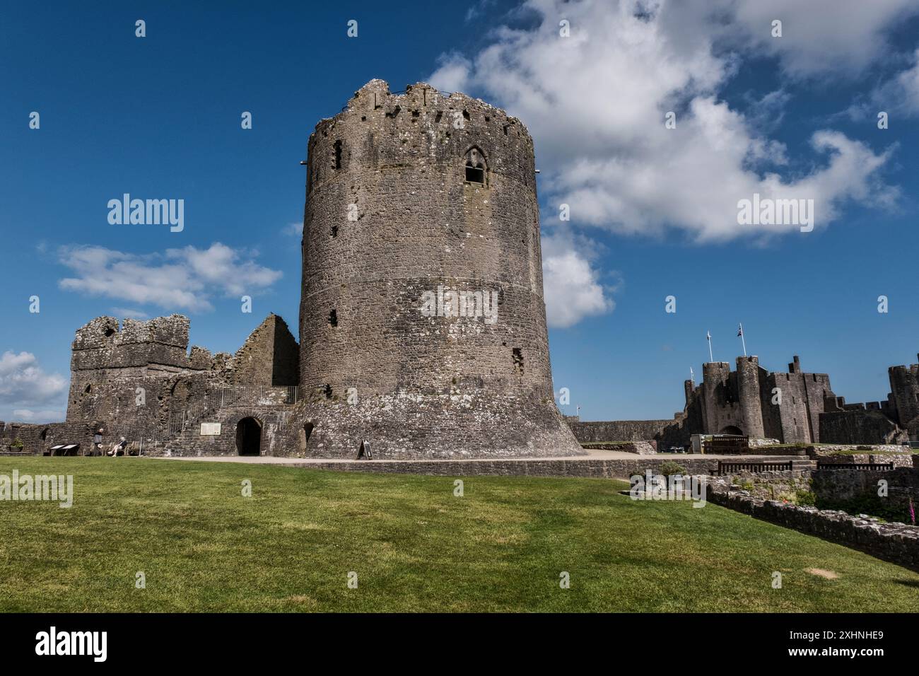 Tent inside castle hi res stock photography and images Alamy