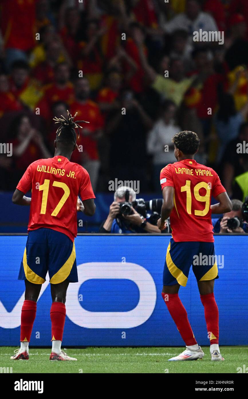 Lamine yamal goal spain euro 2024 hi-res stock photography and images
