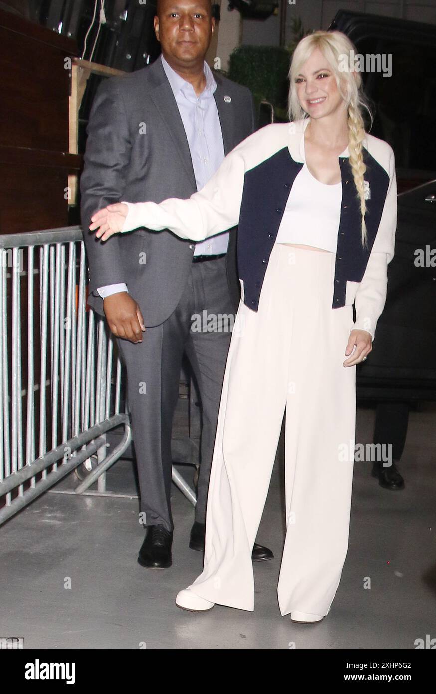 What Is Anna Faris Doing Now in 2024? The Multihyphenate’s Bold New Chapter