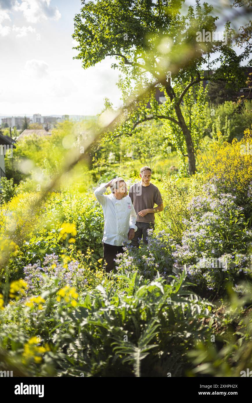 France, Haute Savoie, Annecy le Vieux, Le Clos des Sens gastronomic restaurant, chef Laurent Petit, with Lionel Perron, gardner Stock Photo