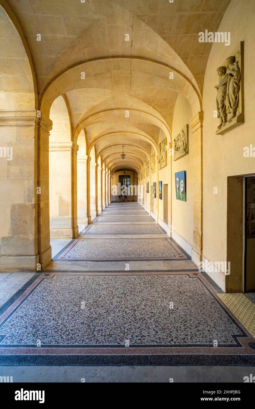 France, Paris, the Lycee Henri IV Stock Photo - Alamy
