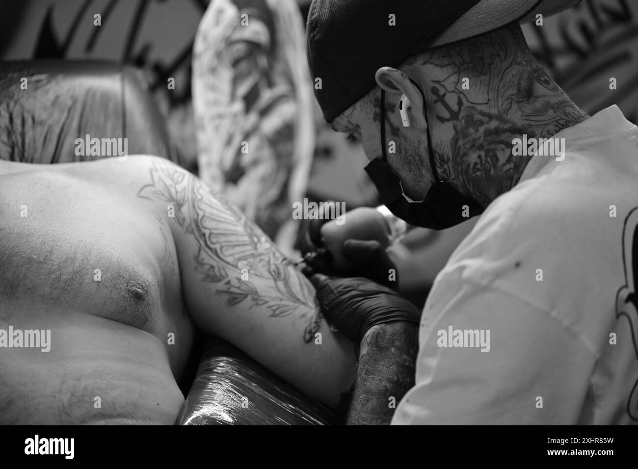 Arms with tattoos hi-res stock photography and images - Page 12 - Alamy, image size:1300x956