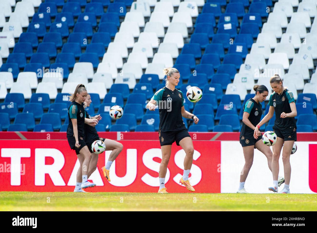 Alexandra of hannover hi-res stock photography and images - Page 2 - Alamy