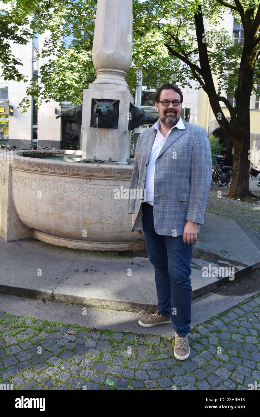 Andre Hartmann Kabarettist Saenger Musiker Entertainer Muenchen 15.07. ...