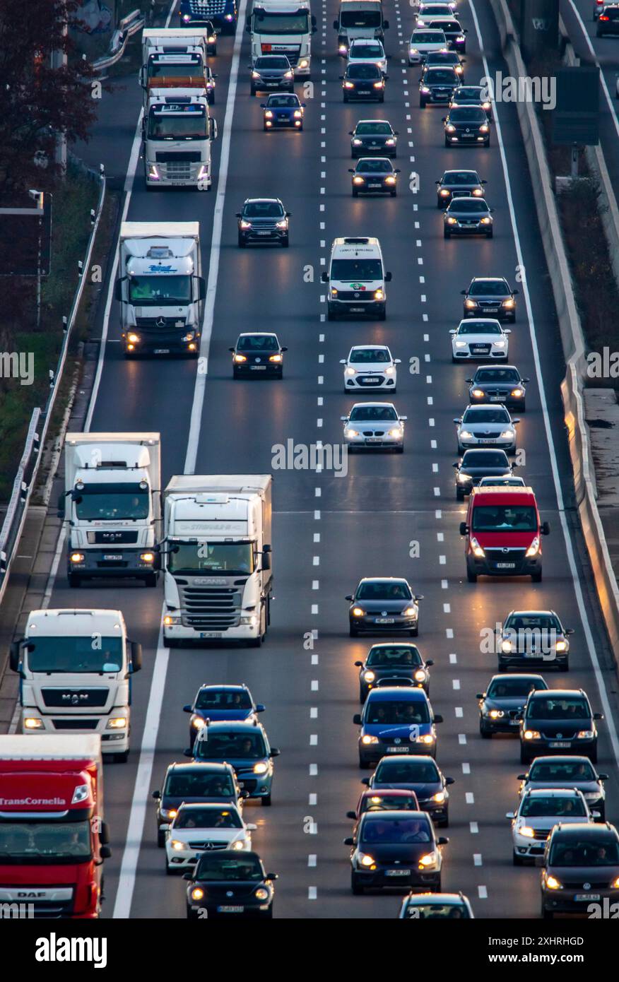 motorway-a3-between-duesseldorf-and-leverkusen-near-erkrath-freeing