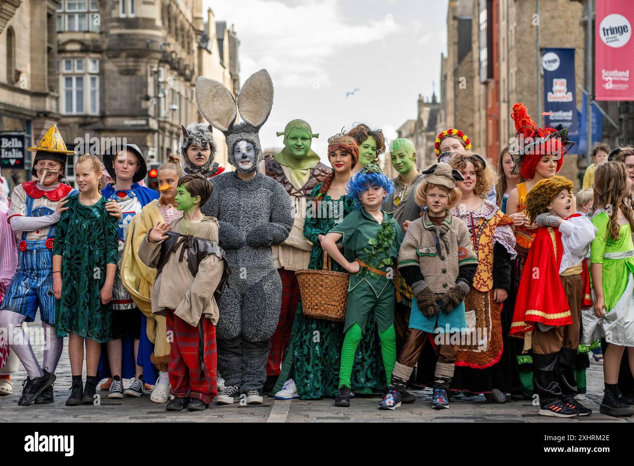 group-of-actors-characters-from-shrek-world-s-largest-cultural
