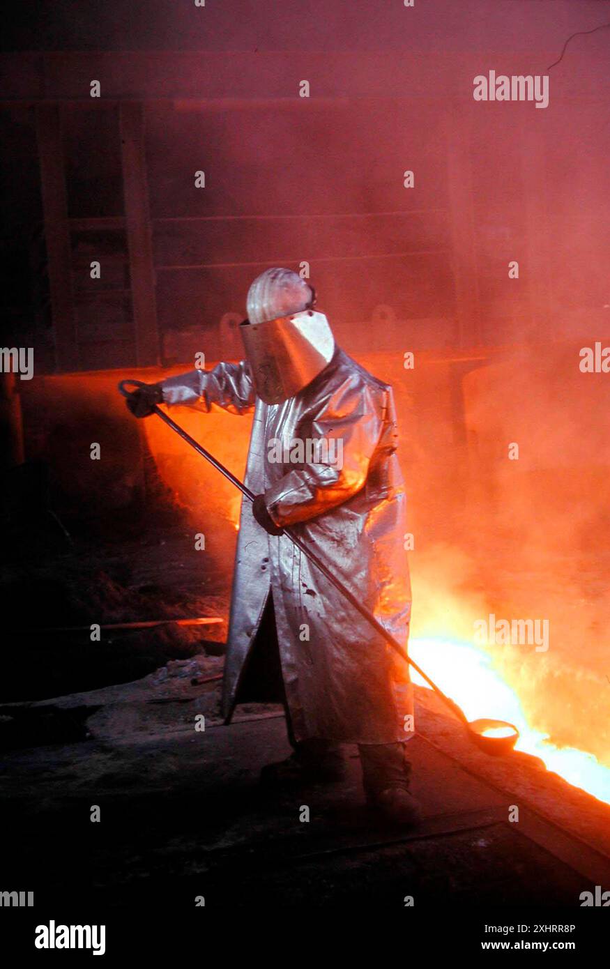 Steelworkers in the iron industry hard labour steel cooker in the iron ...