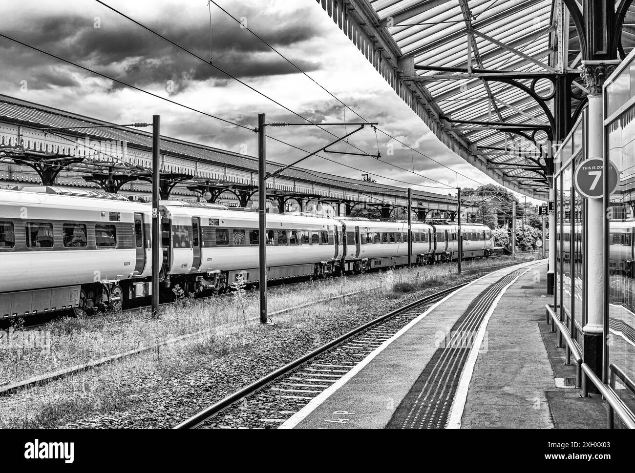 Sleeper carriage train uk Black and White Stock Photos & Images - Alamy