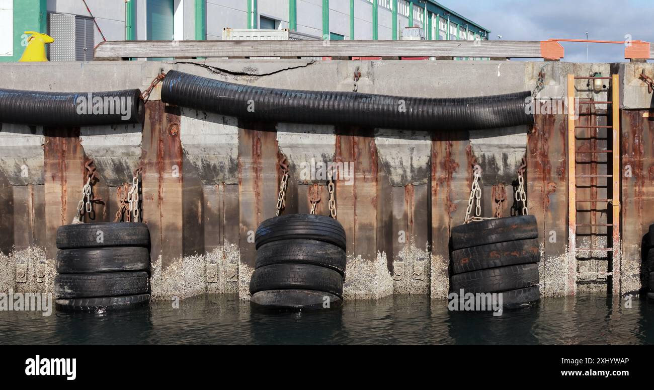 Bumper tubes hi-res stock photography and images - Alamy