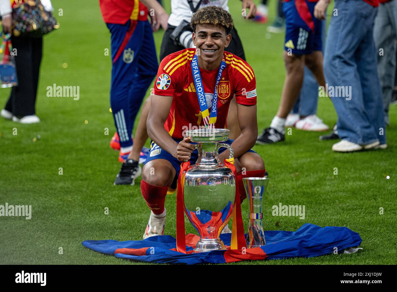 BERLIN GERMANY JULY 14 Lamine Yamal Of Spain With A Trophies During BERLIN GERMANY JULY 14 Lamine Yamal Of Spain With A Trophies During