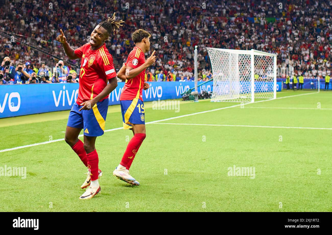 lamine-yamal-celebration-hi-res-stock-photography-and-images-alamy