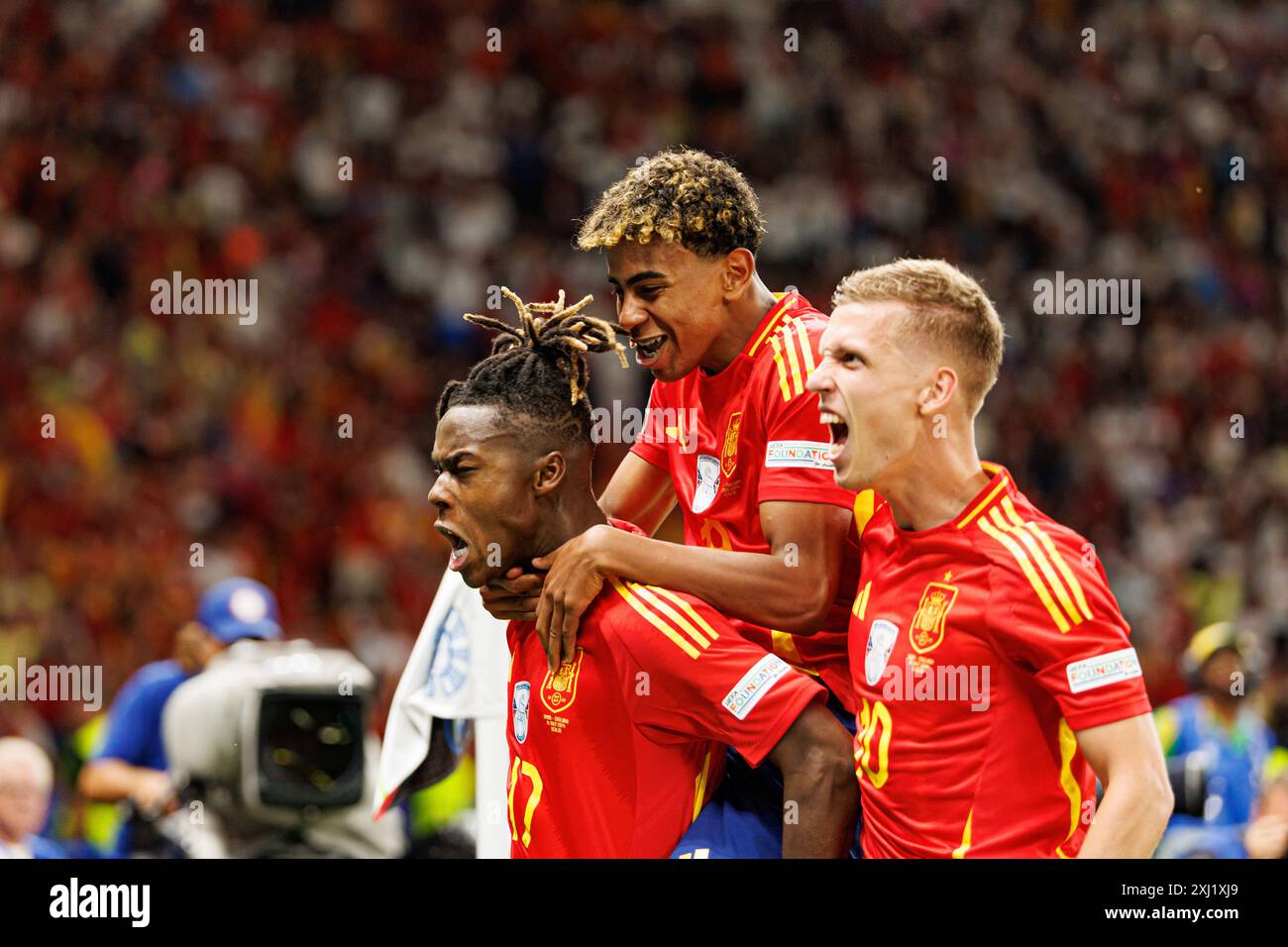 Nico Williams, Lamine Yamal, Dani Olmo seen celebrating after scored