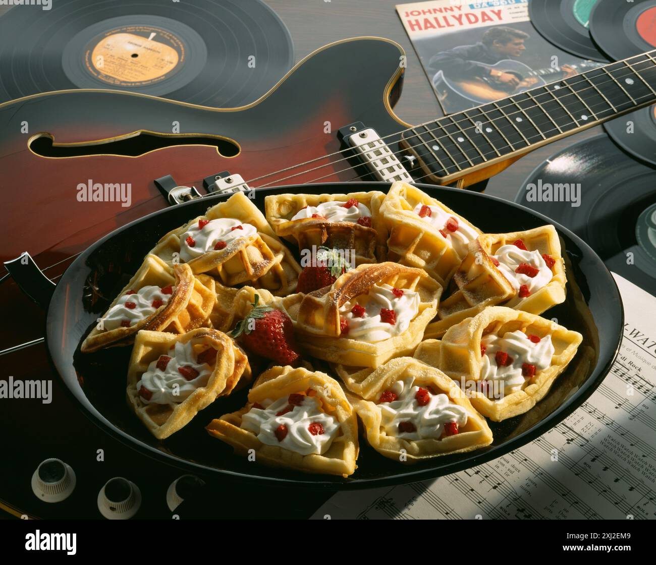 Chantilly sauce hi-res stock photography and images - Alamy