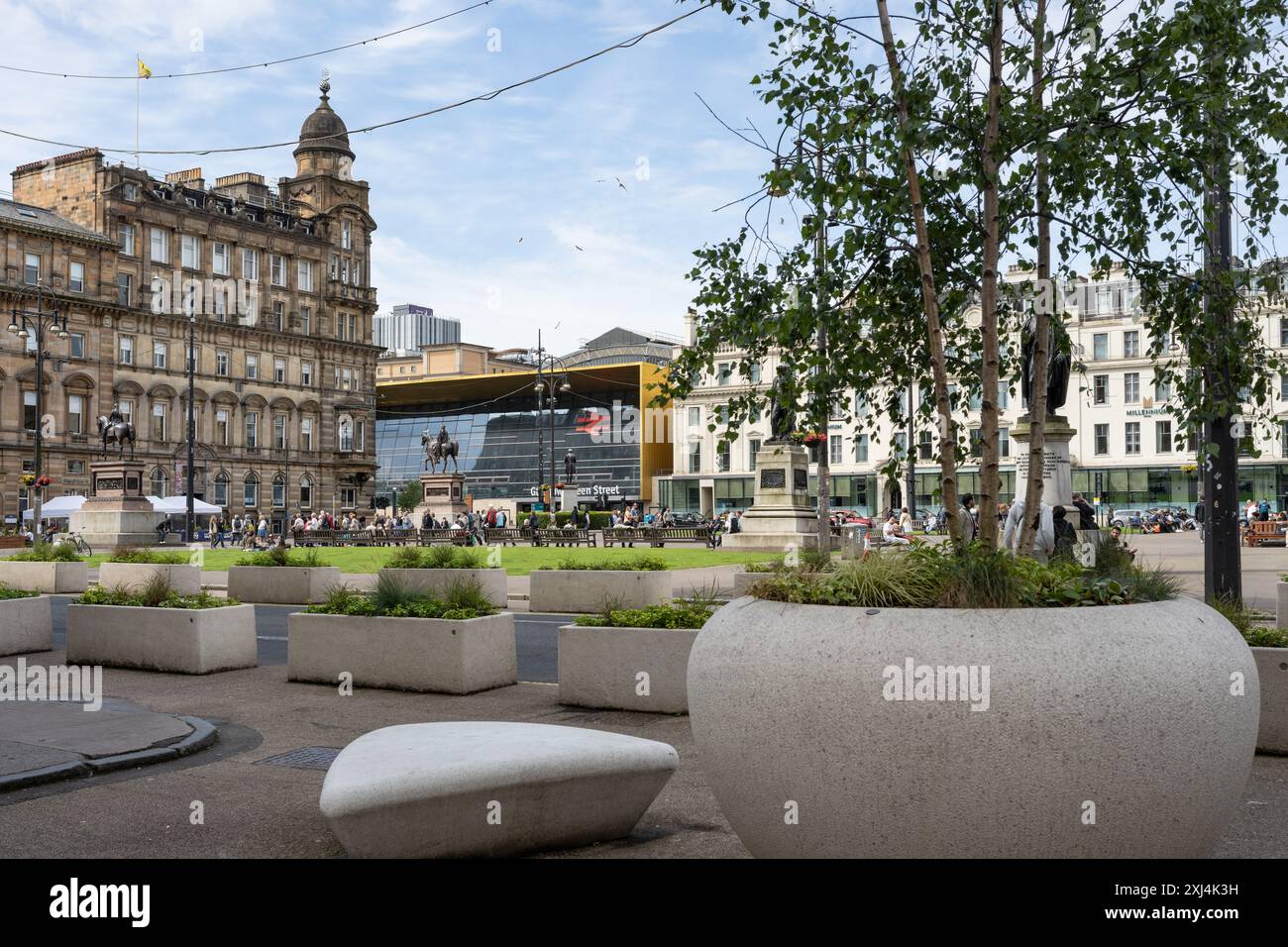 Glasgow Queen Street, Merchants House of Glasgow and Millennium Hotel, George Square, Glasgow, Scotland, UK Stock Photo