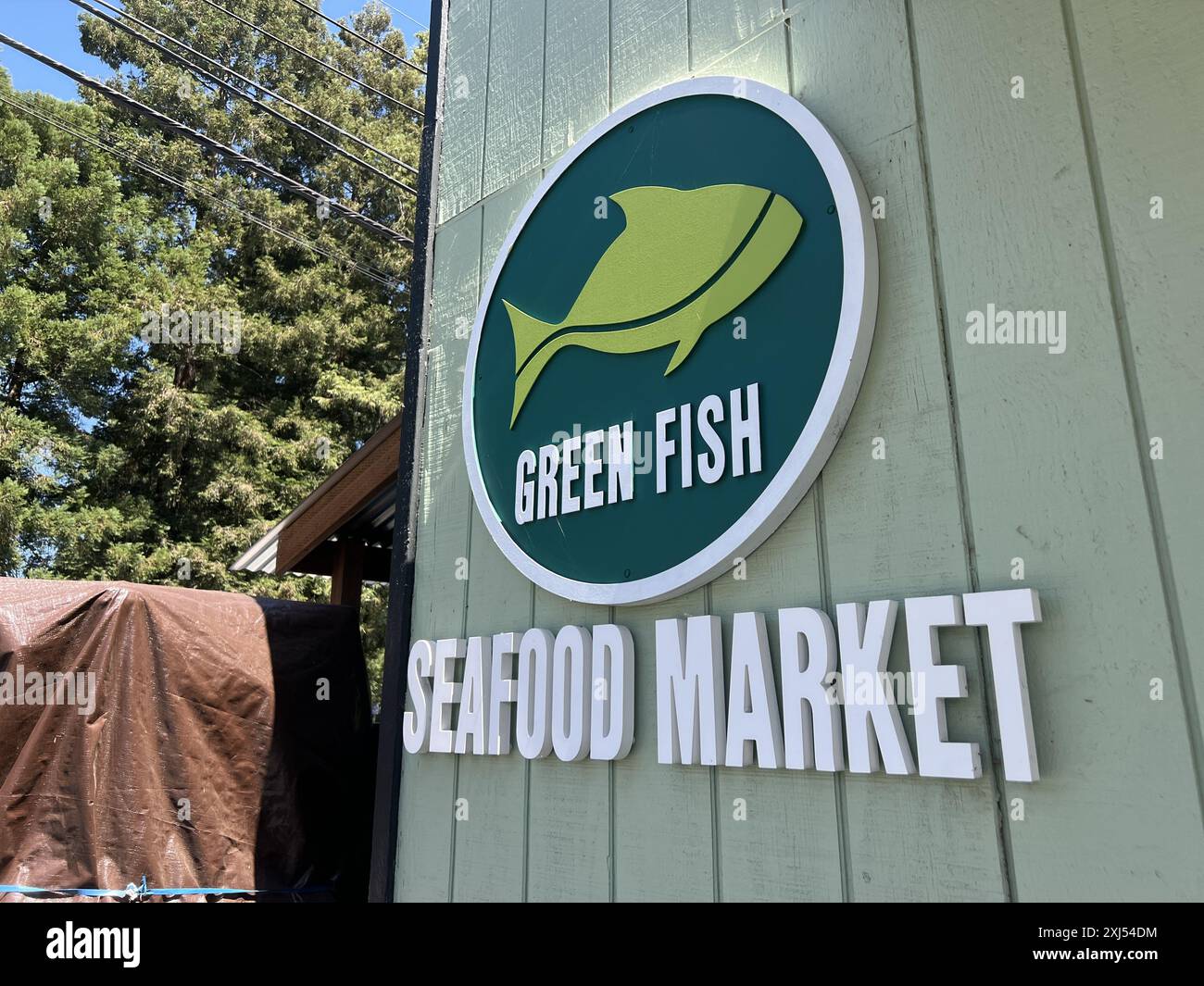 USA. 12th June, 2024. Facade of Green Fish seafood market with logo visible on a sunny day, Olympic Boulevard, Walnut Creek, California, June 12, 2024. (Photo by Smith Collection/Gado/Sipa USA) Credit: Sipa USA/Alamy Live News Stock Photo