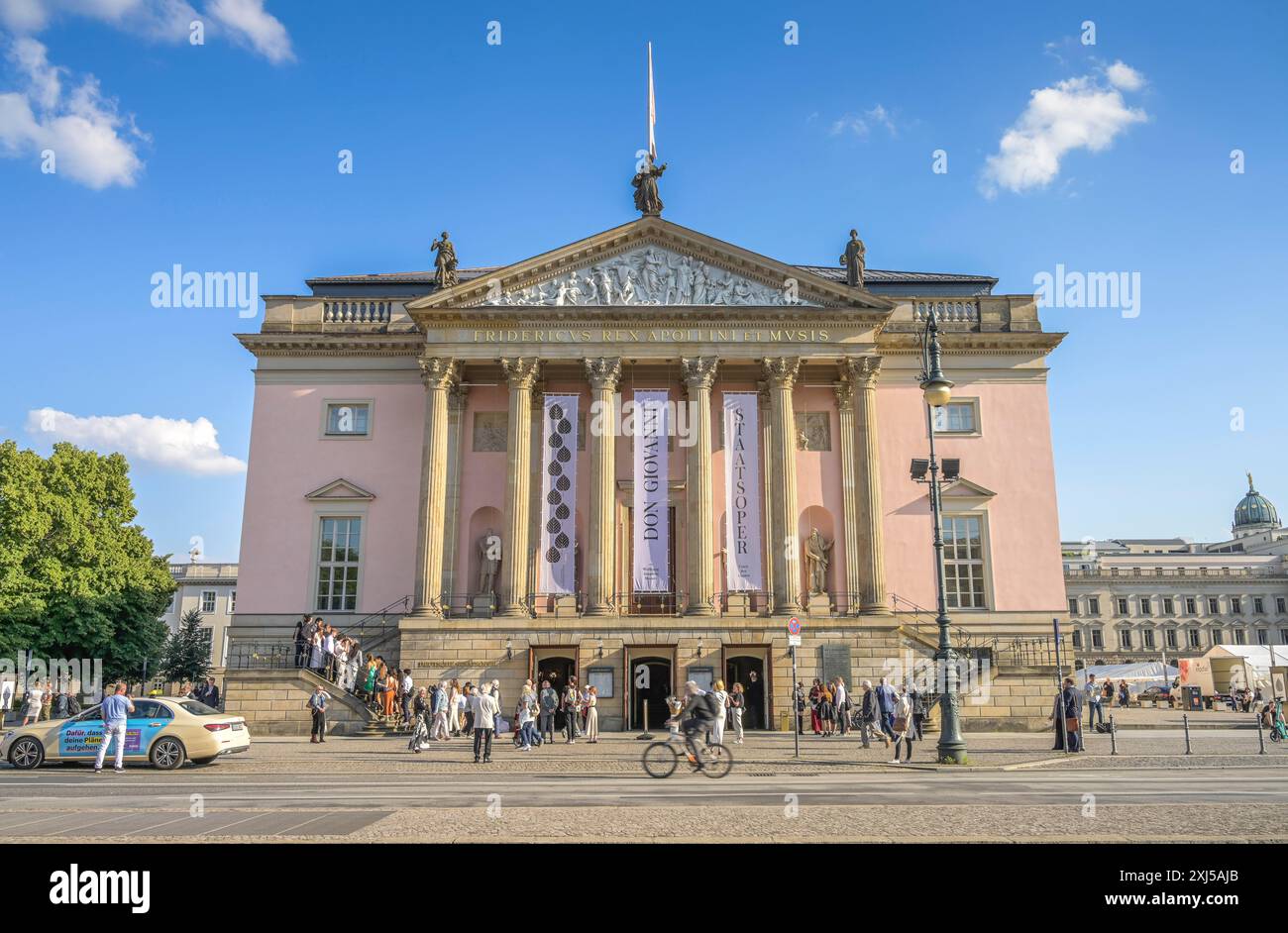 Berlin opera house exterior hi-res stock photography and images - Alamy