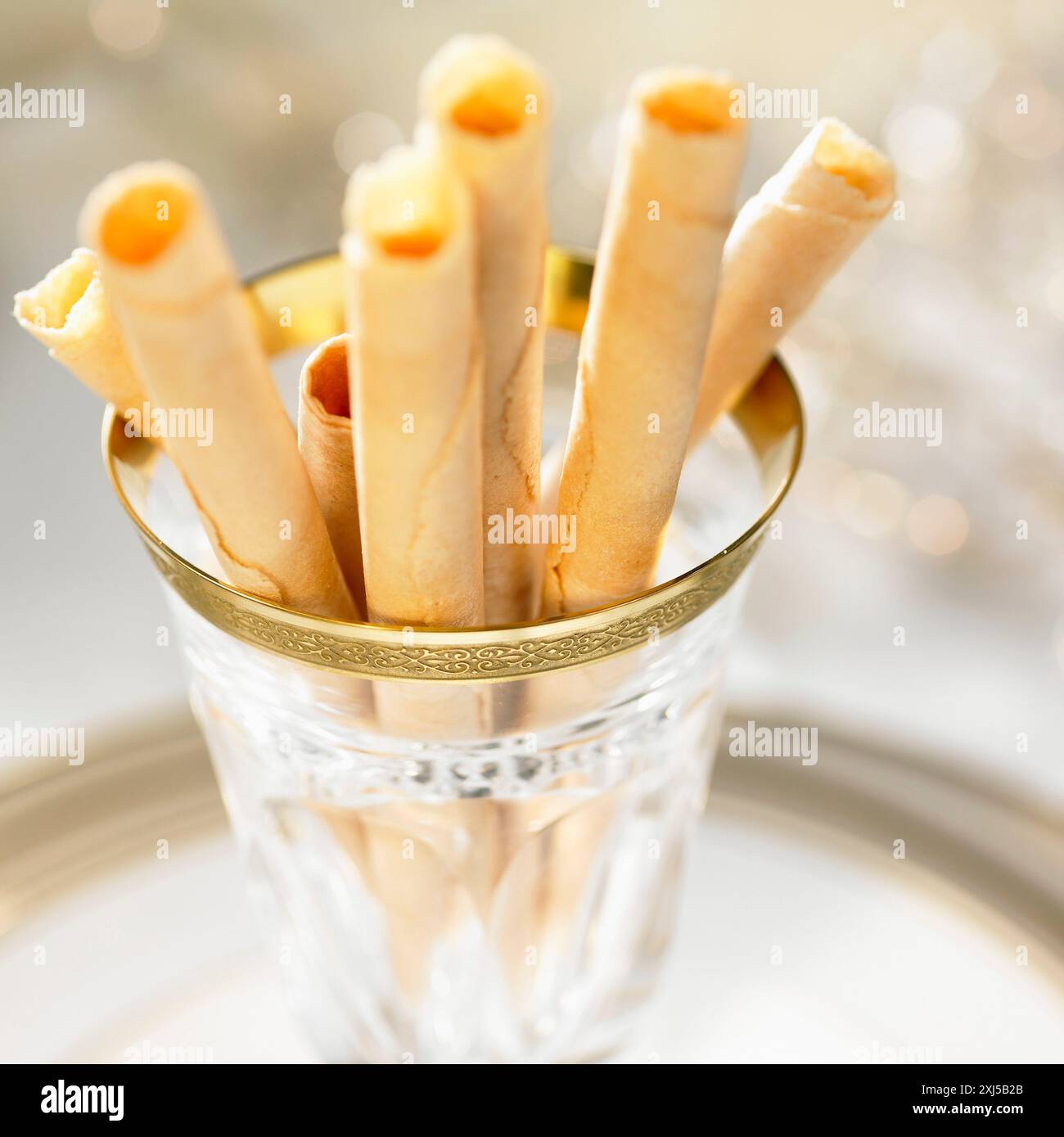 cigarettes biscuits Cigarette russe rolled biscuit hi-res stock photography and images
