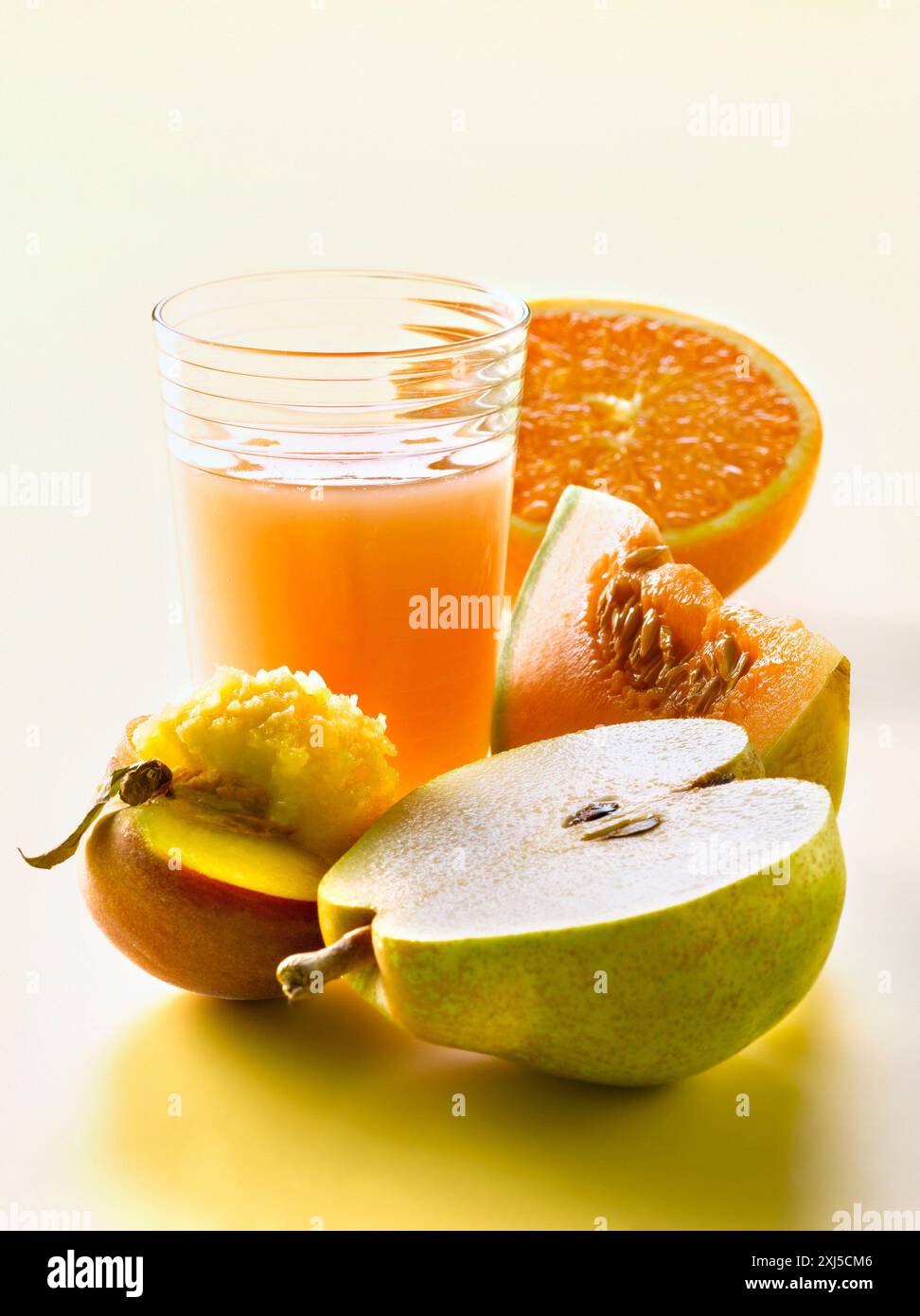 Fruit juice pear hi-res stock photography and images - Alamy