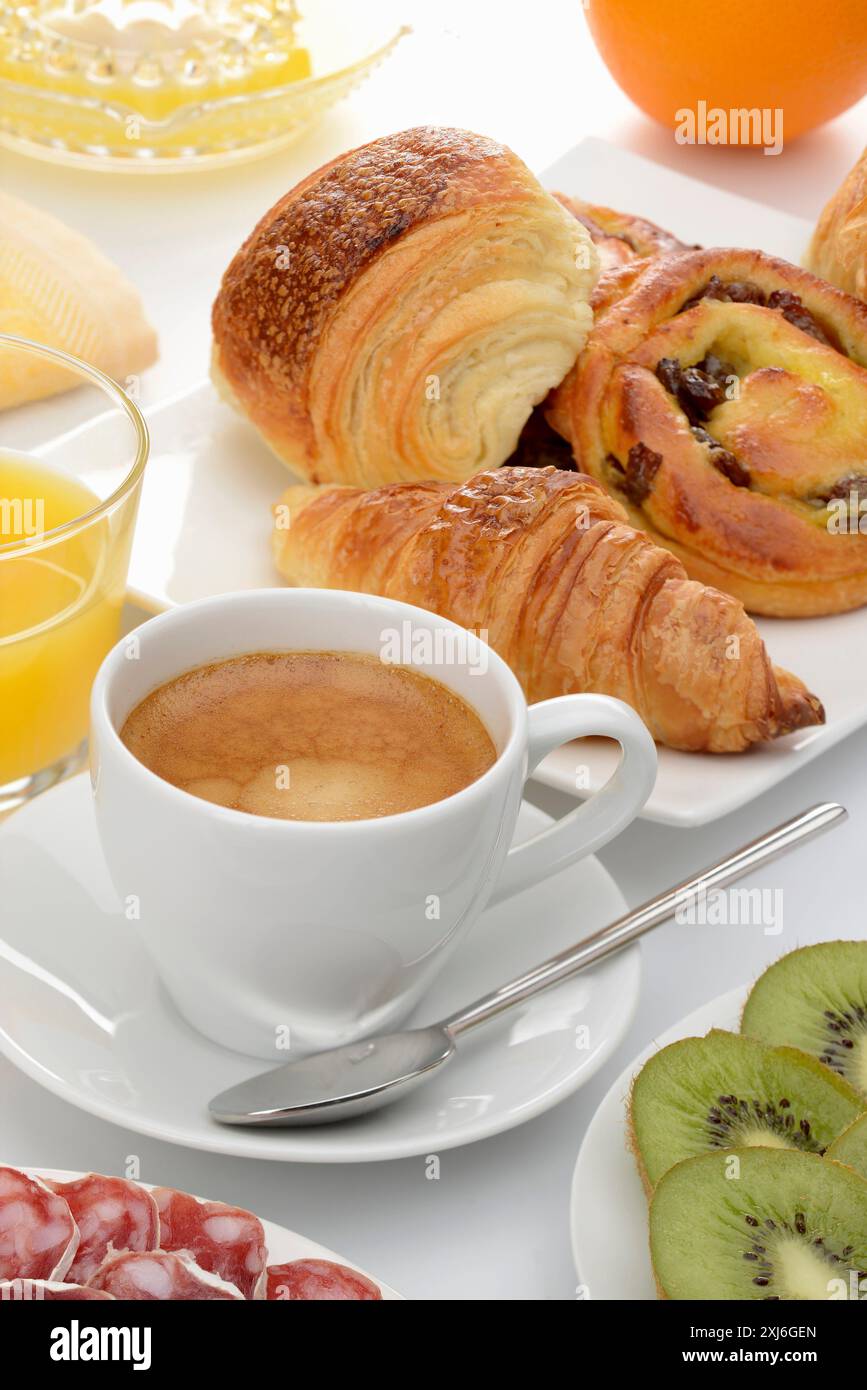 Continental pastries hi-res stock photography and images - Alamy