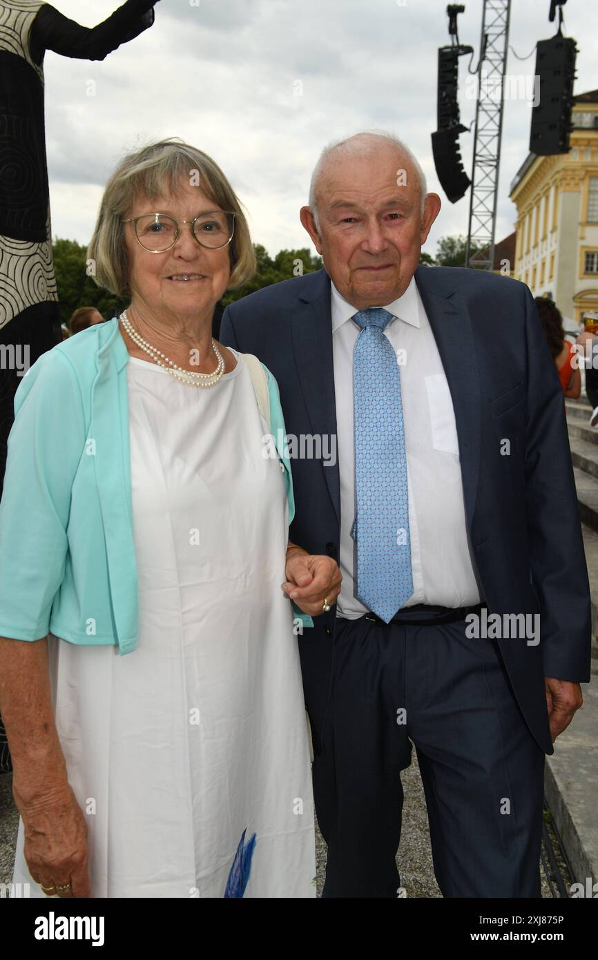 Dr. Günther Beckstein mit Ehefrau / Sommerempfang des Bayerischen ...