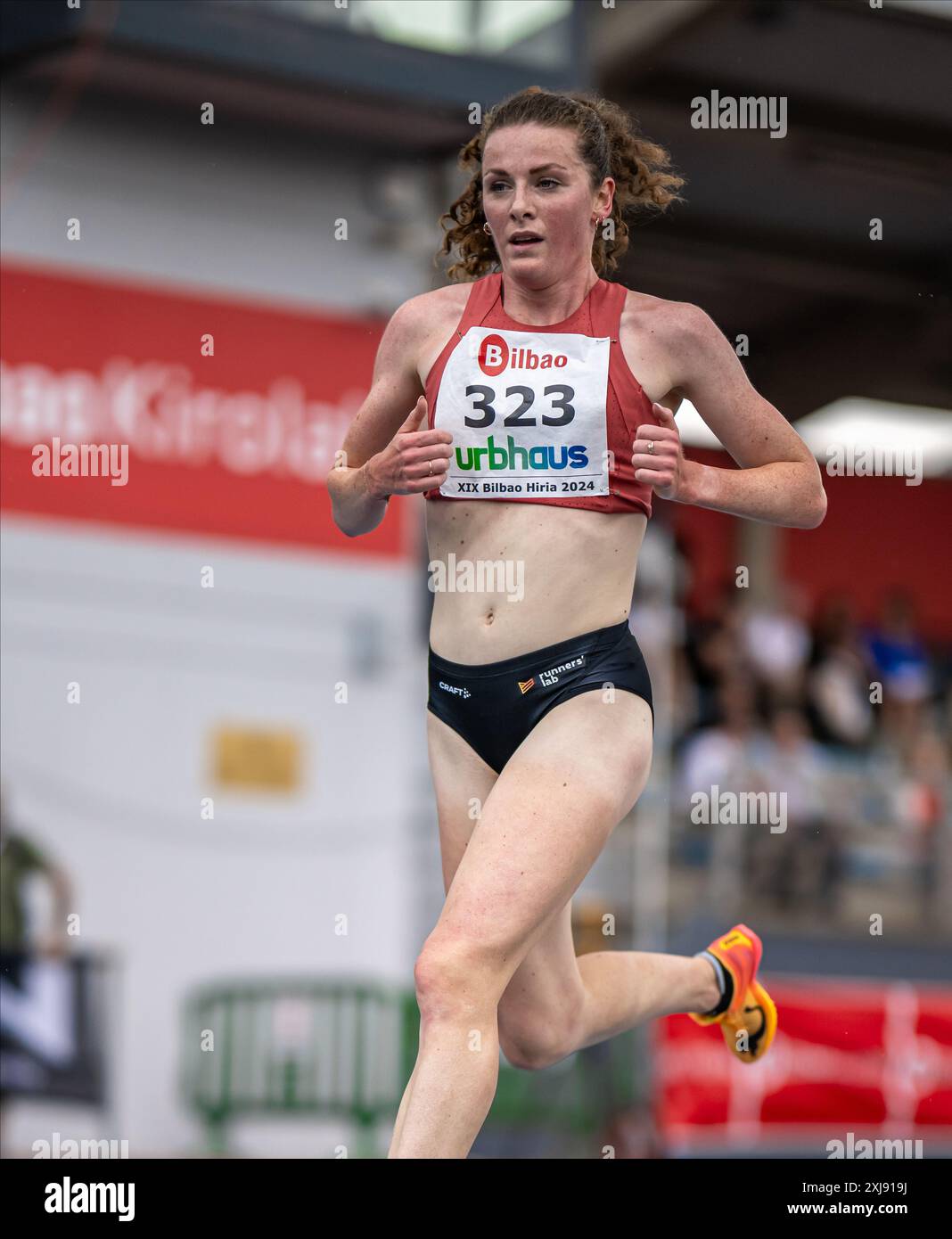 LISA ROOMS participating in the 5000 meters at the Bilbao 2024 ...
