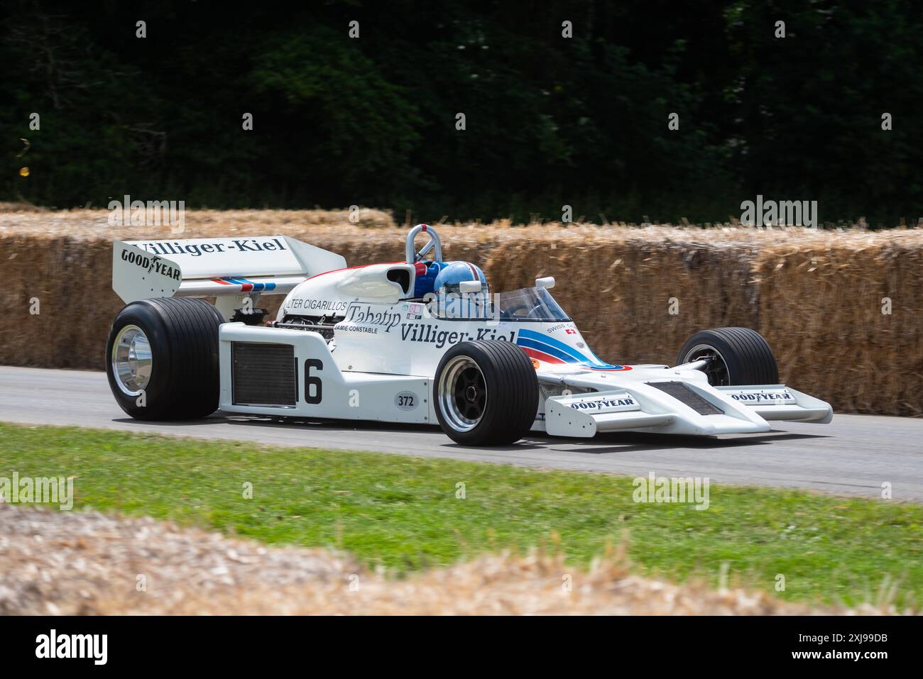 Shadow dn8 hi-res stock photography and images - Alamy