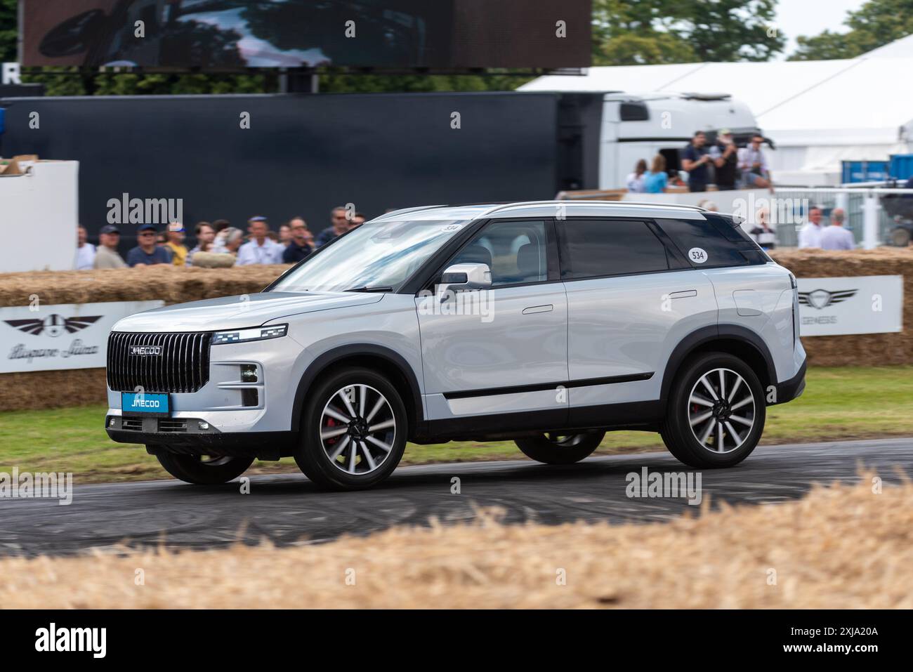 2024 Omoda Jaecoo 7 driving up the hill climb track at the Goodwood