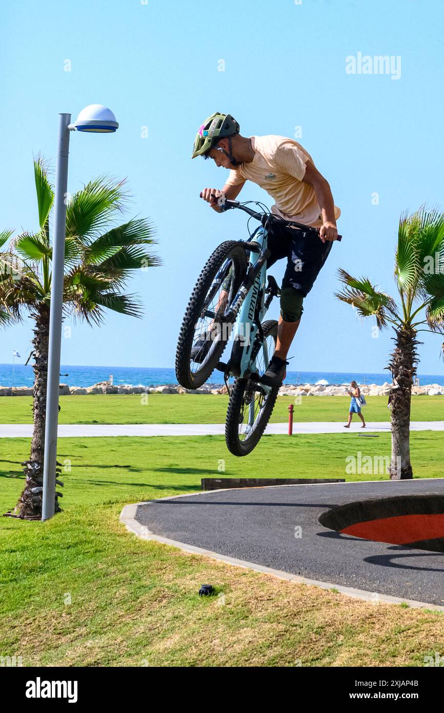 Bmx exercise hi res stock photography and images Page 21 Alamy