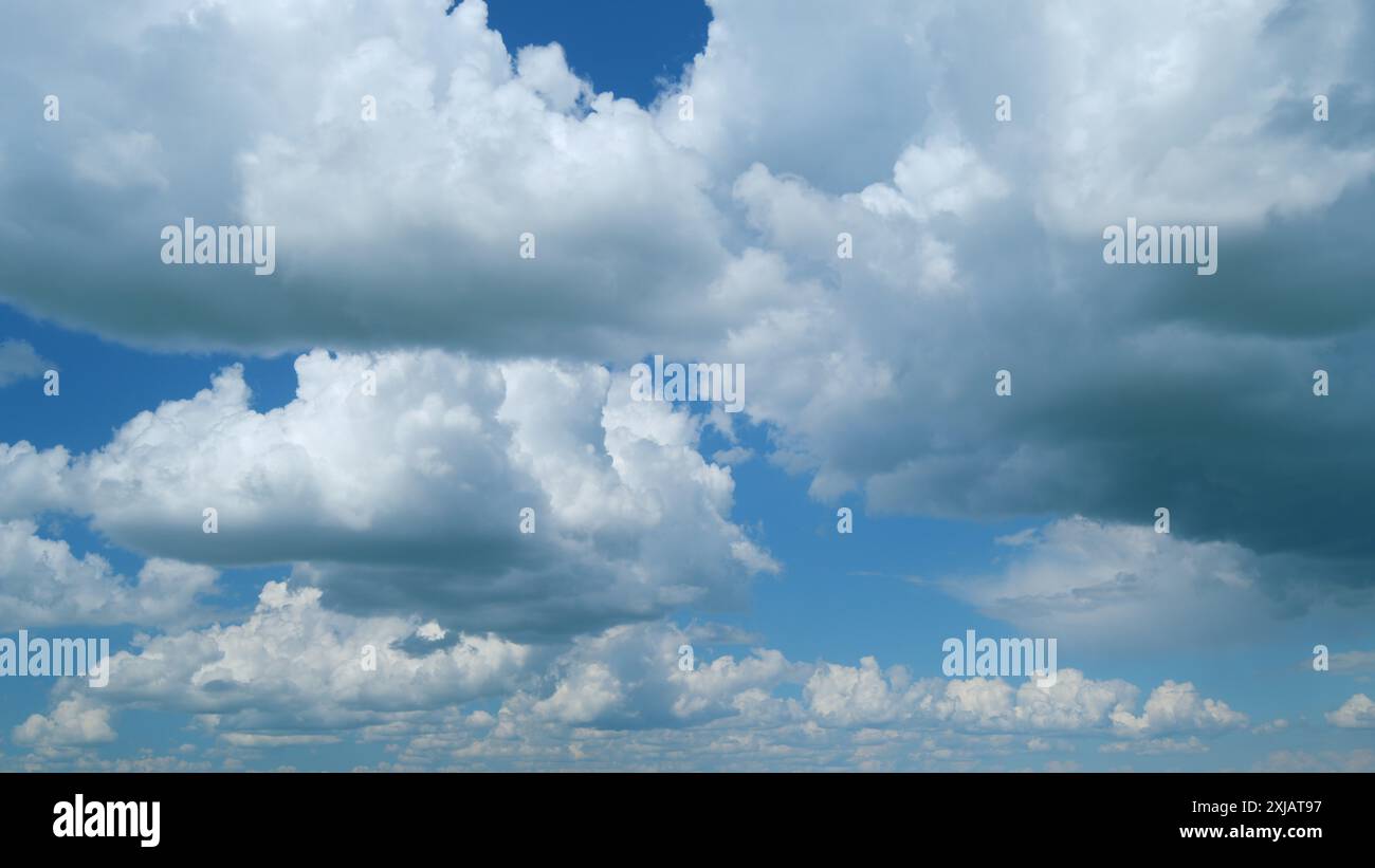 Time lapse scenery clouds moving hi-res stock photography and images ...