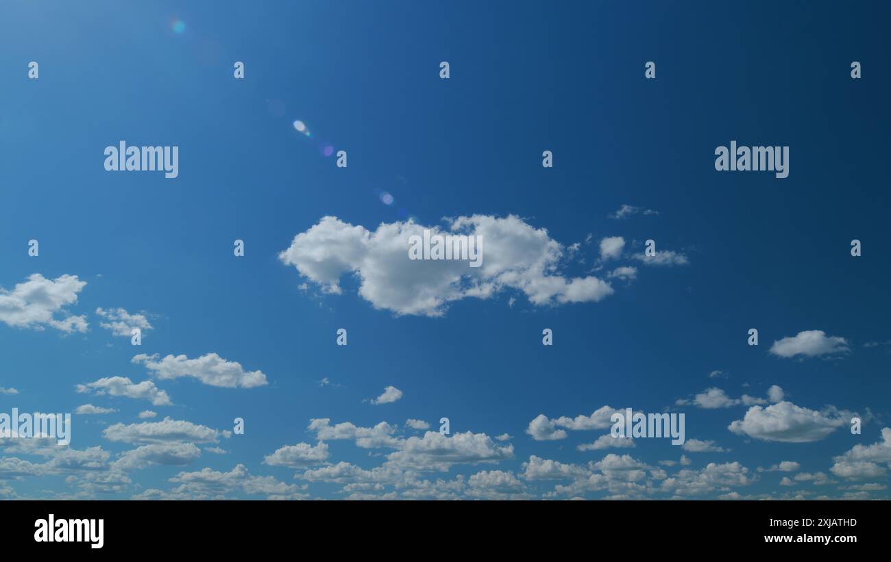 Time lapse white puffy fluffy hi-res stock photography and images - Alamy