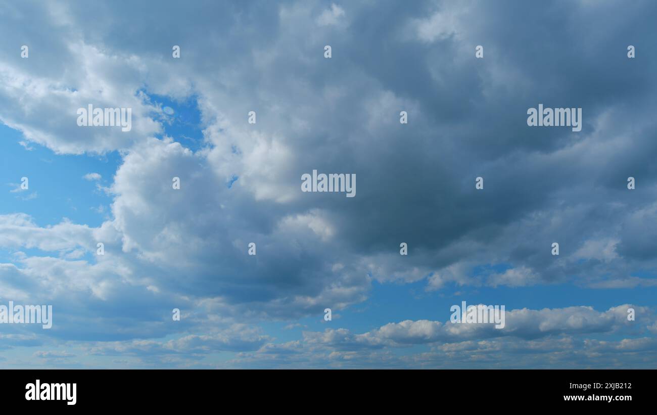 Rainy sky timelapse hi-res stock photography and images - Alamy