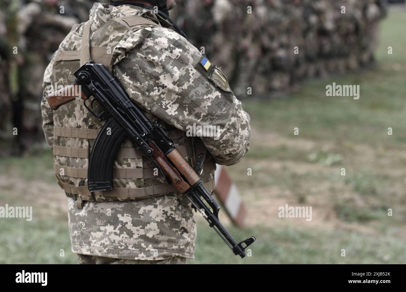 Assault rifle with ukraine flag hi-res stock photography and images - Alamy