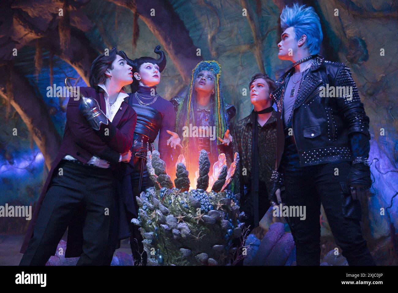 DESCENDANTS: THE RISE OF RED, from left: Joshua Colley, Mars, Dara ...