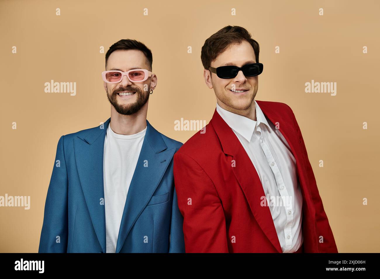 Men in suits and sunglasses hi-res stock photography and images - Alamy