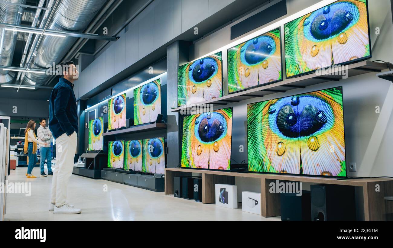 Smart tv television display store hi-res stock photography and