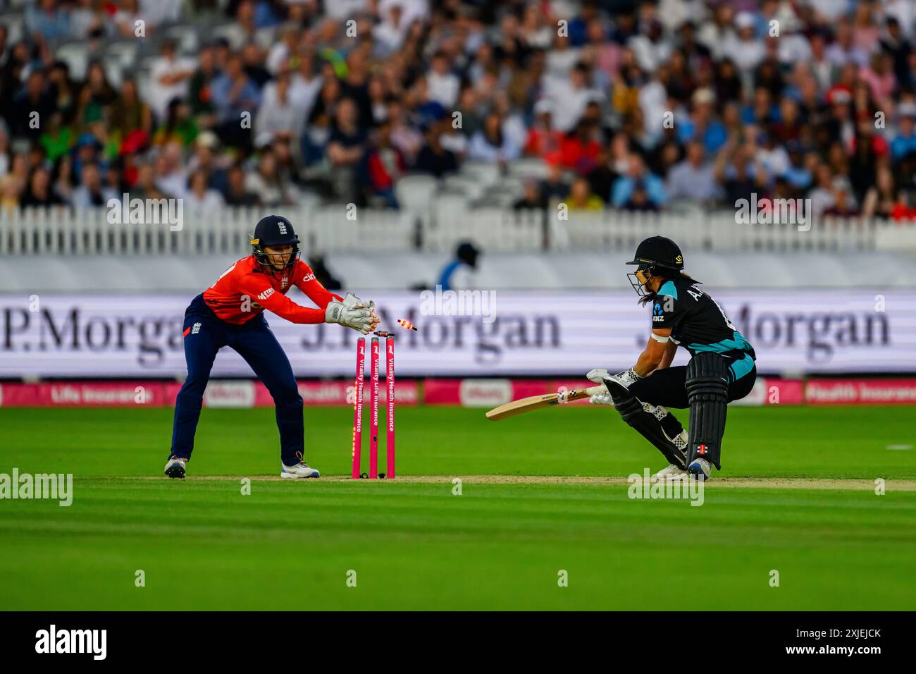 Charlie dean t20 hi-res stock photography and images - Alamy