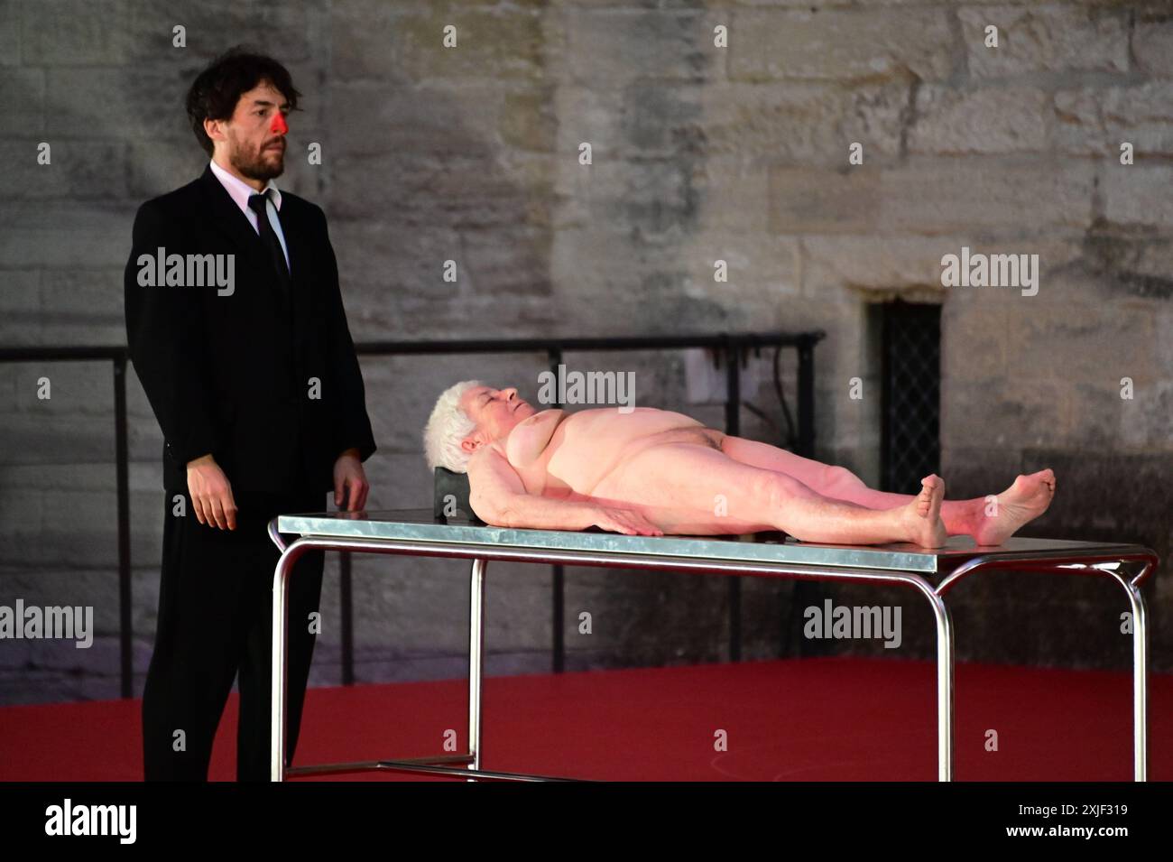 Festival d'Avignon IN 2024 'Damön. El funeral Bergman'by Angélica Liddell, performed in the main courtyard of the Palais des Papes, on 29 June 2024 (in front of the press)    with David Abad, Béatriz Alvirez, Yun Ananiev, Nicolas Chevalier, Guillaume Constanza, Elin Klinga, Angelica Liddell (not present), Bornja Lopez, Sindo Puche, Daniel Richard, and the participation of extras credit:Jacky Godard/Photo12 Stock Photo