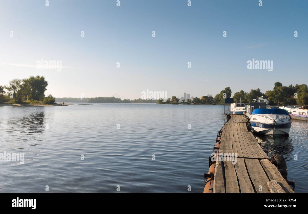 Old wooden empty pier hi-res stock photography and images - Alamy