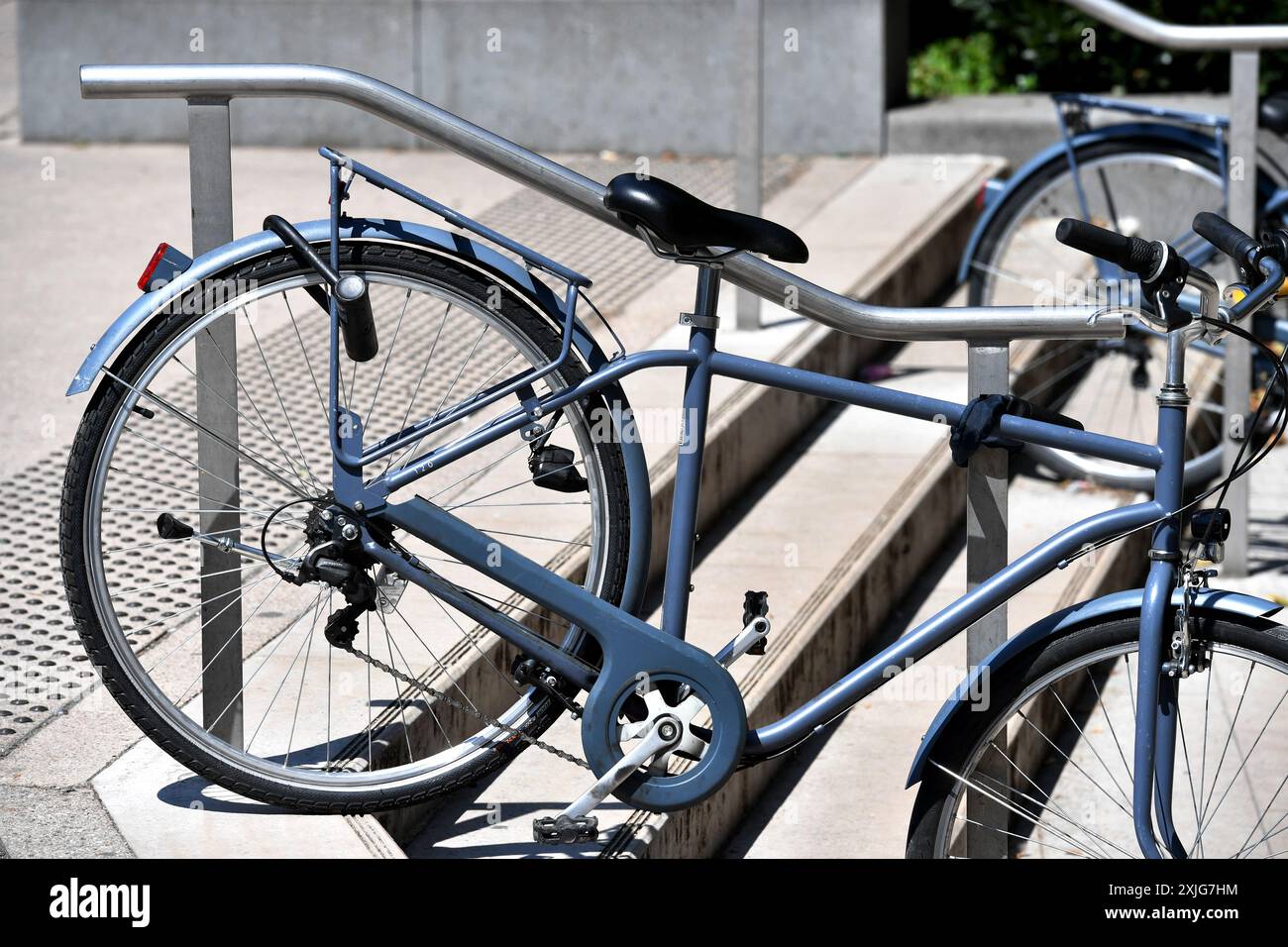 Bike lockers hi res stock photography and images Page 2 Alamy