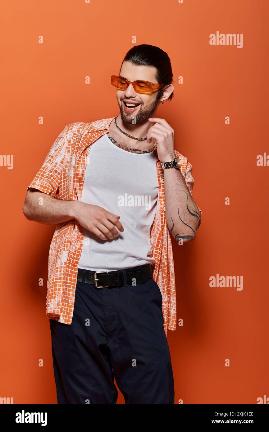 Fashionable man wearing t shirt hi-res stock photography and images - Alamy