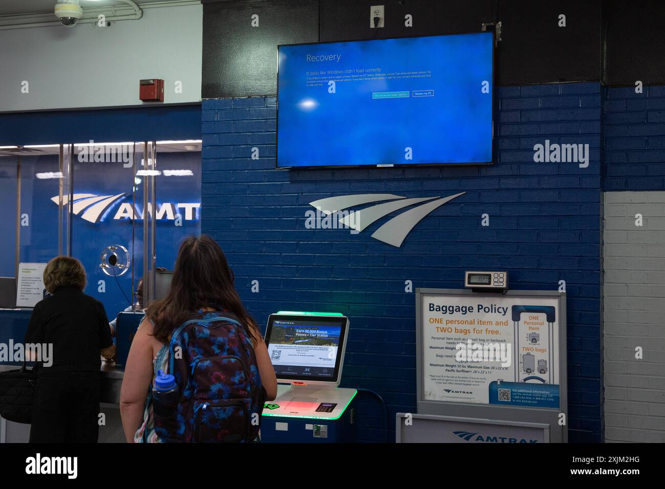Healthcare systems update hi-res stock photography and images - Alamy